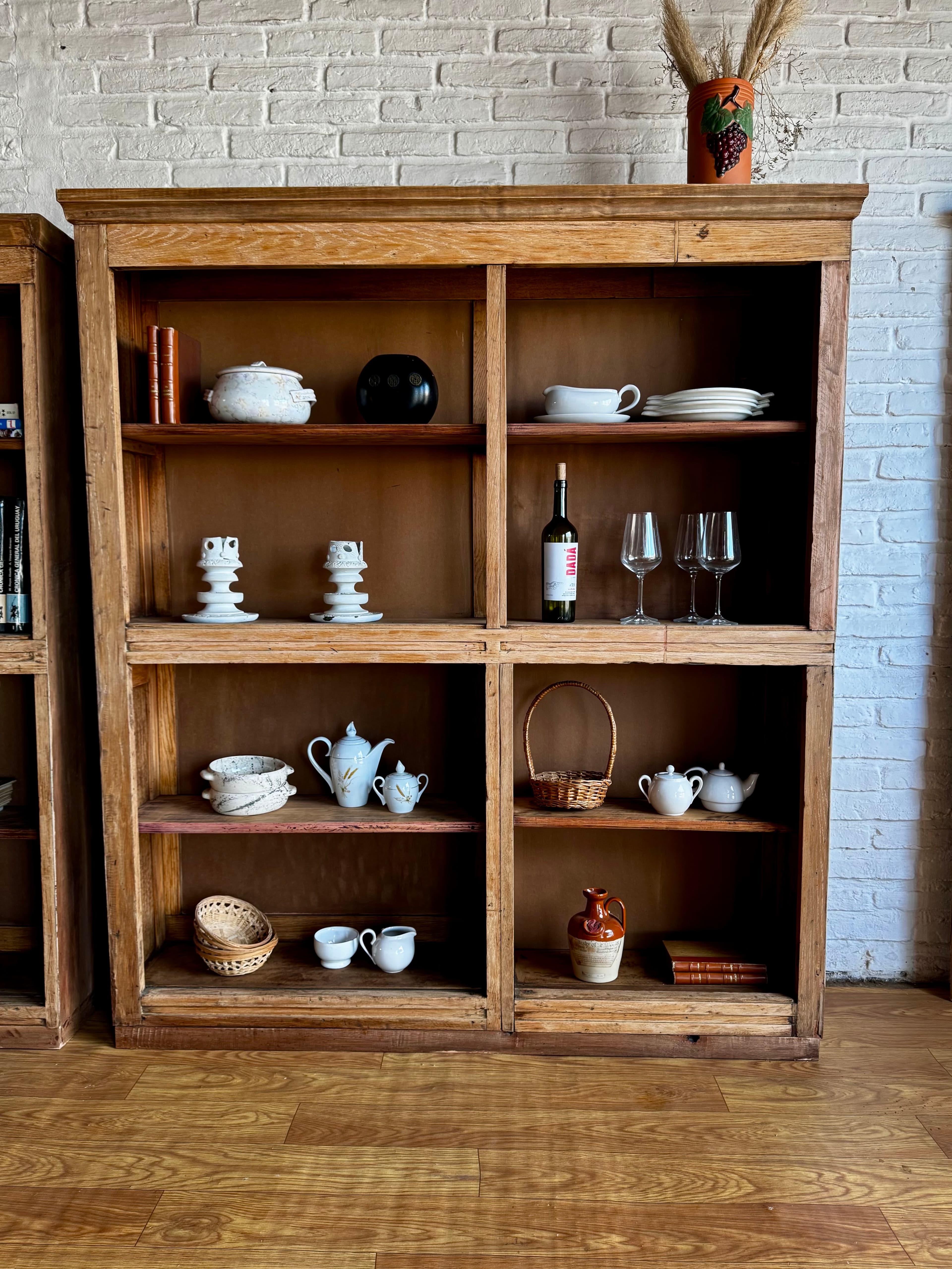 Biblioteca Rústica de Roble y Pino