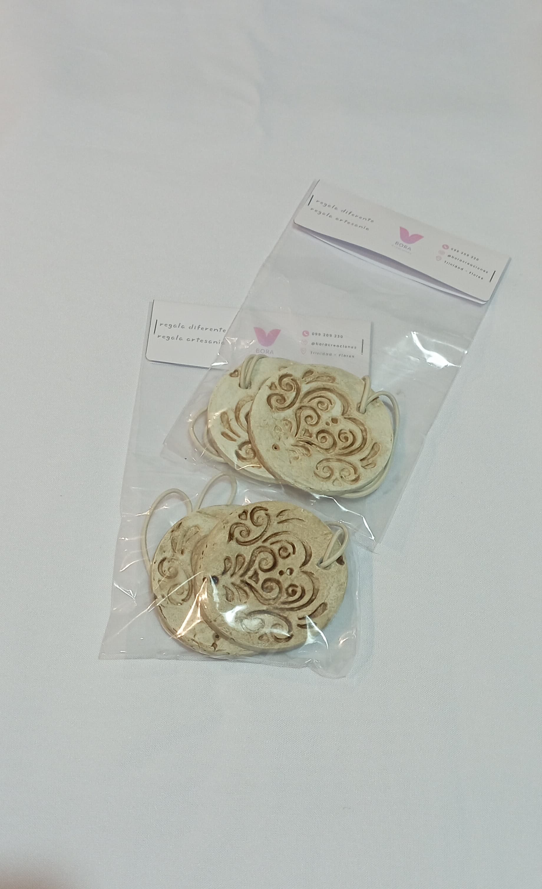 Sujetadores de cortina hechos a mano