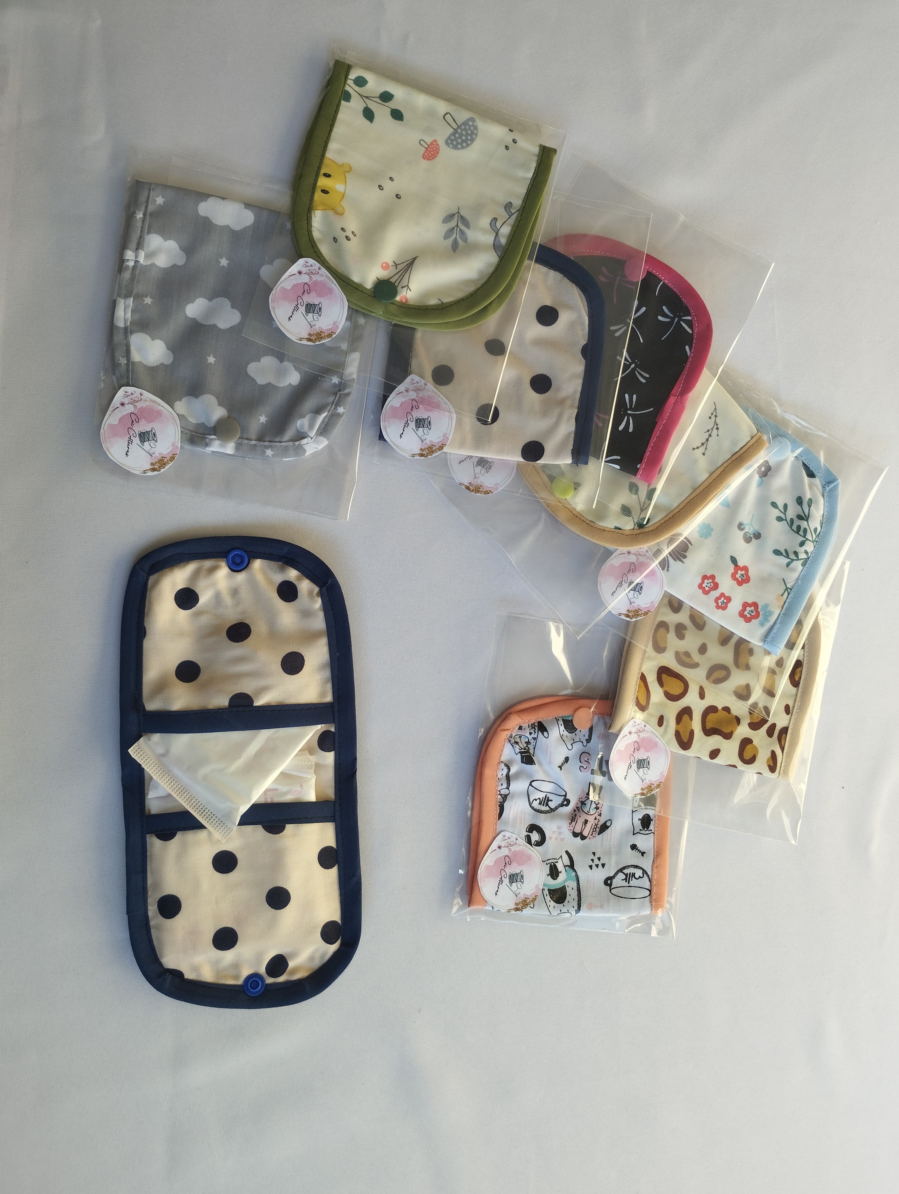 Estuche femenino simple