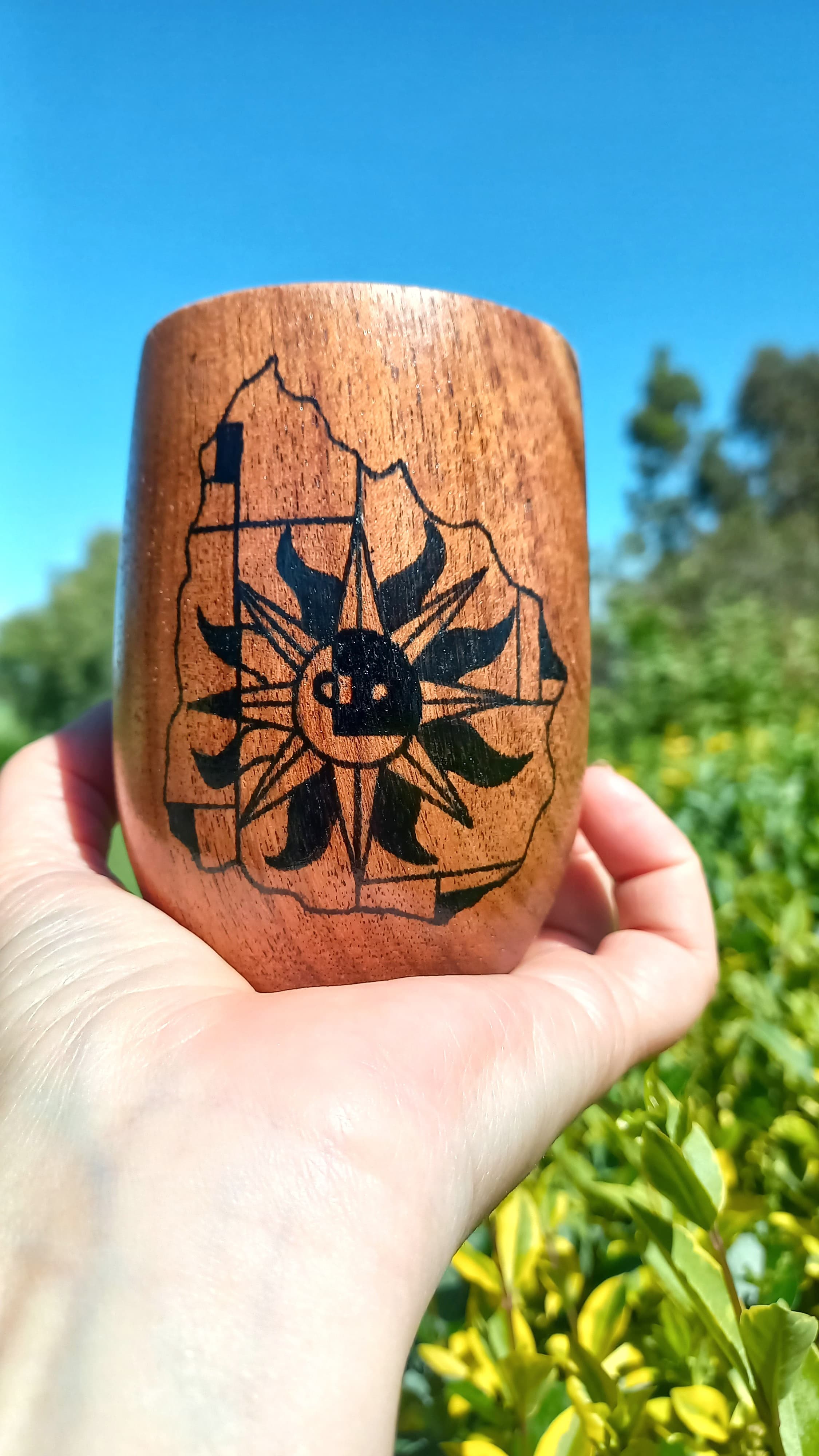 Mate de Algarrobo Identidad