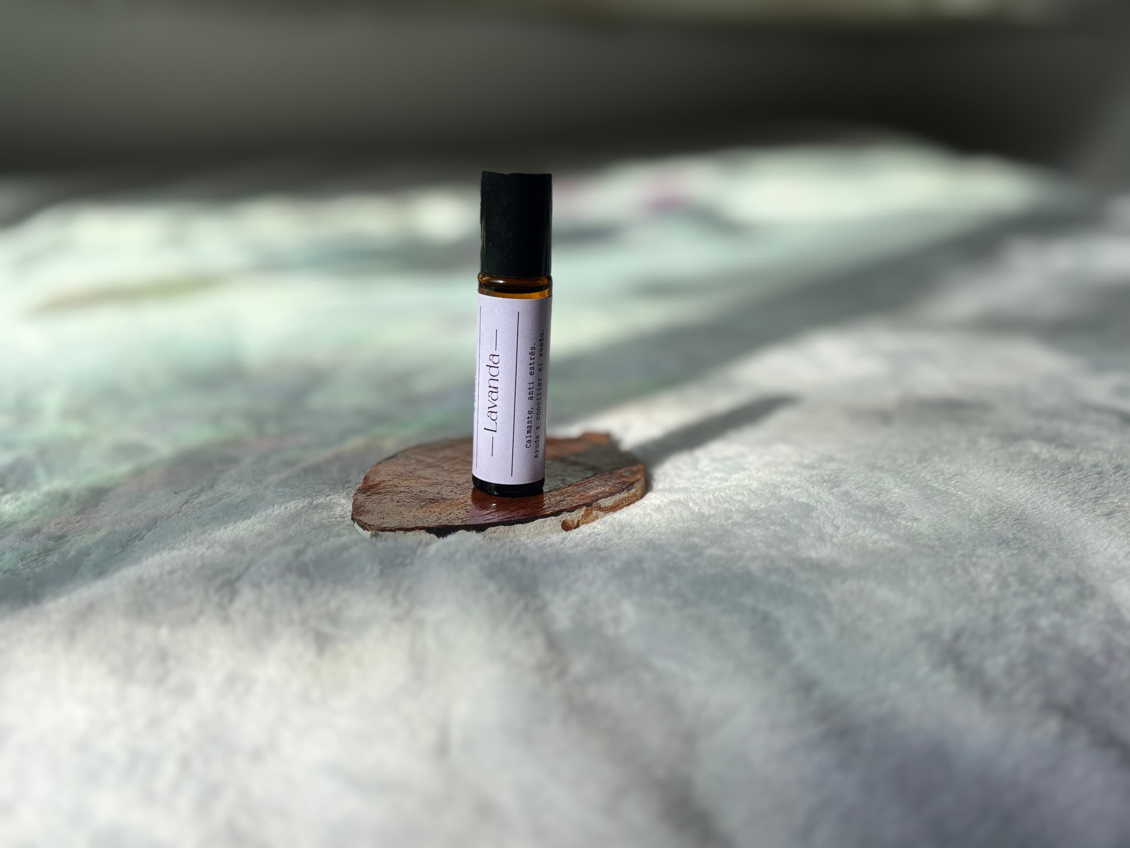 Línea Esenciales: Roll on lavanda