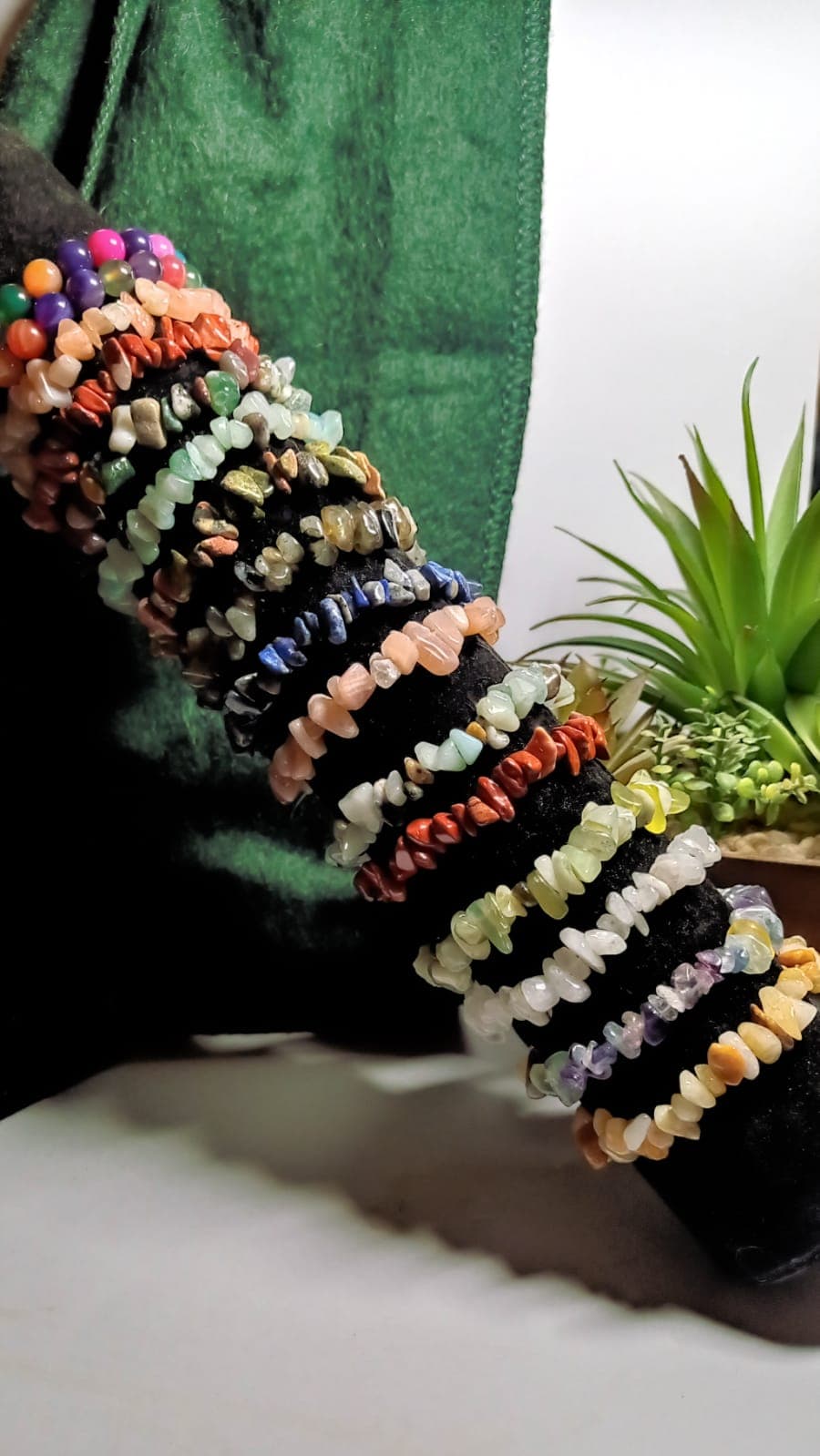 Pulsera escalla distintas piedras originales hechas a mano