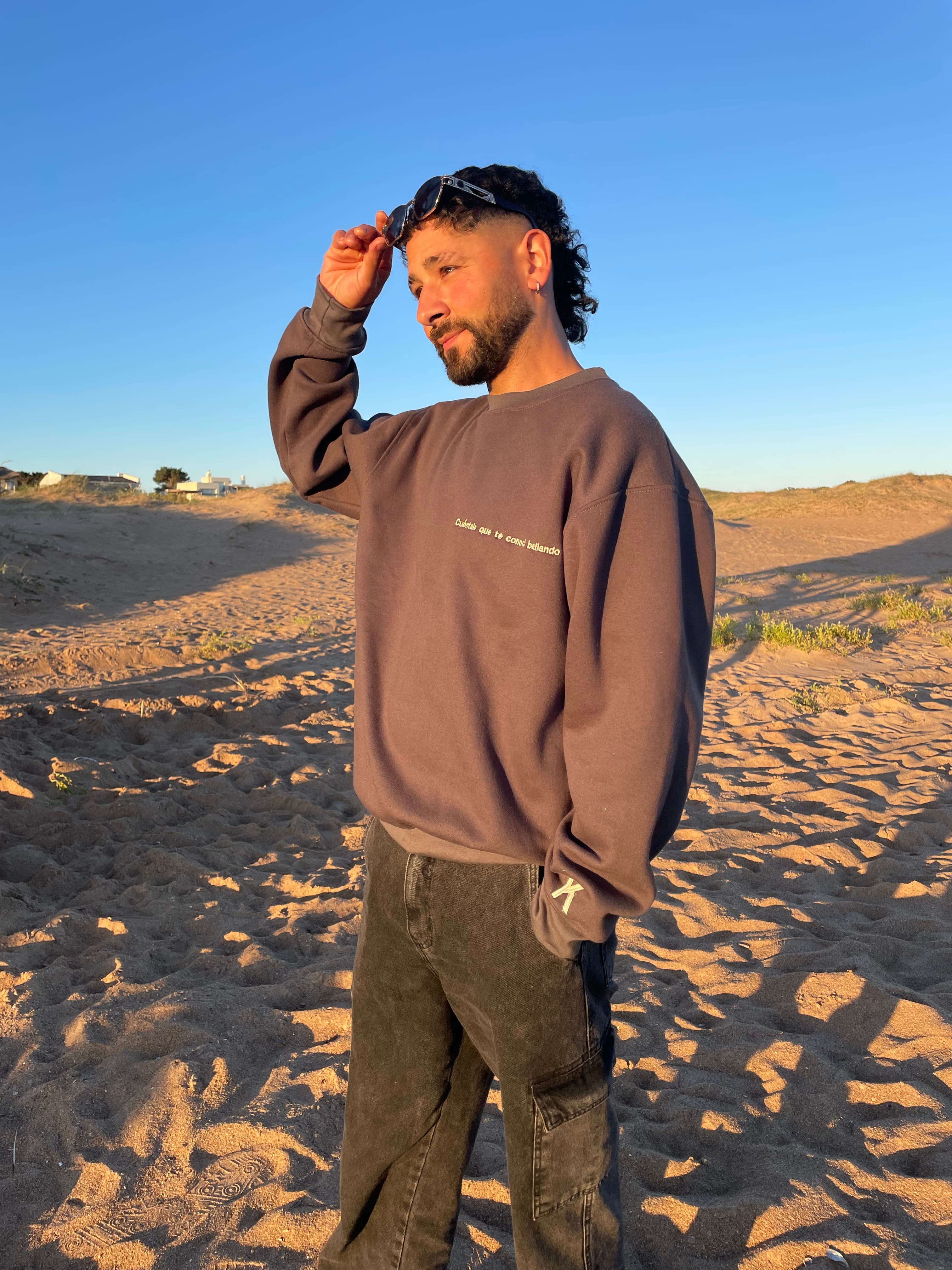 Buzo clásico talle M